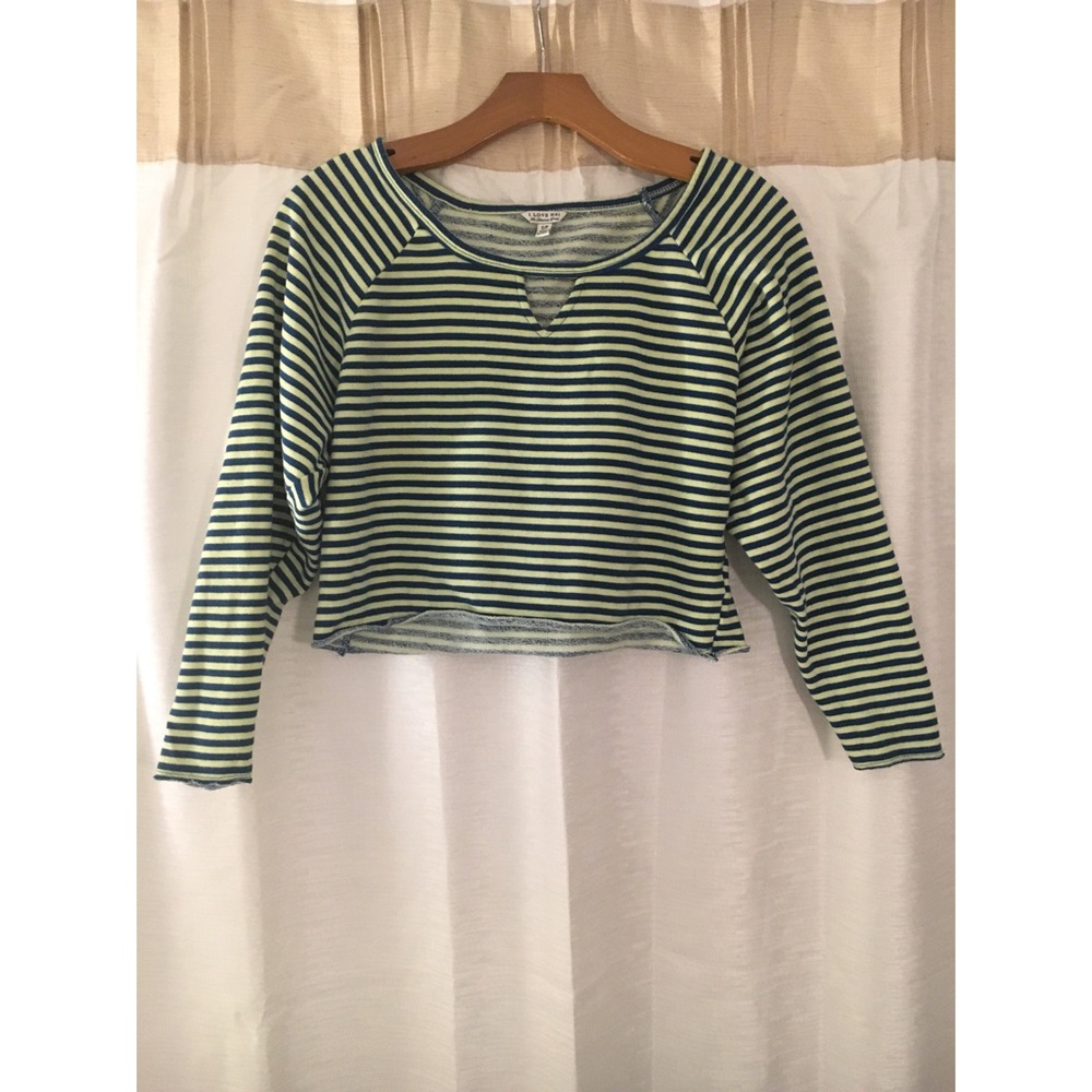 Midriff sweater